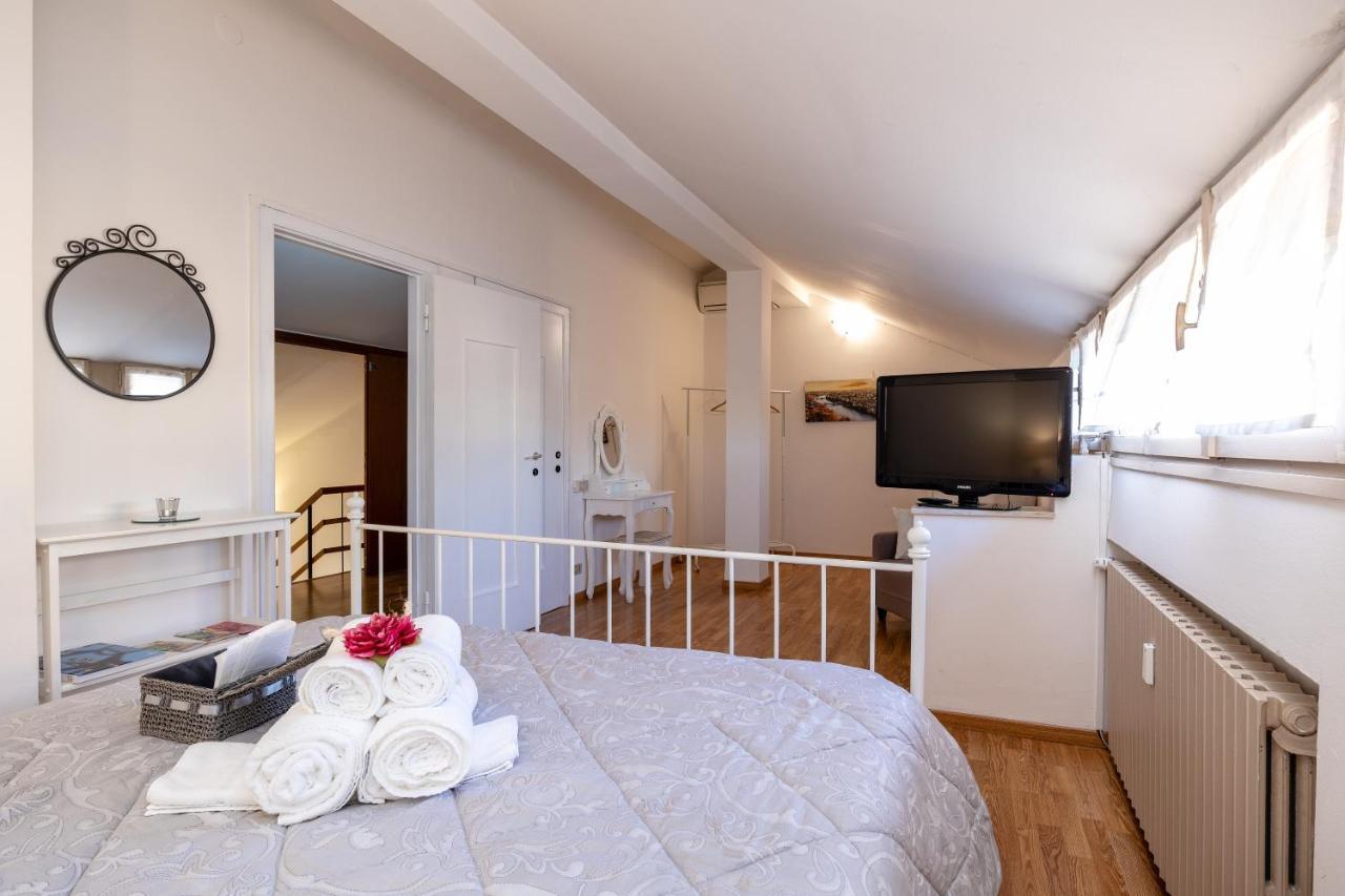 Attico Quarto Di Luna Verona Exterior foto