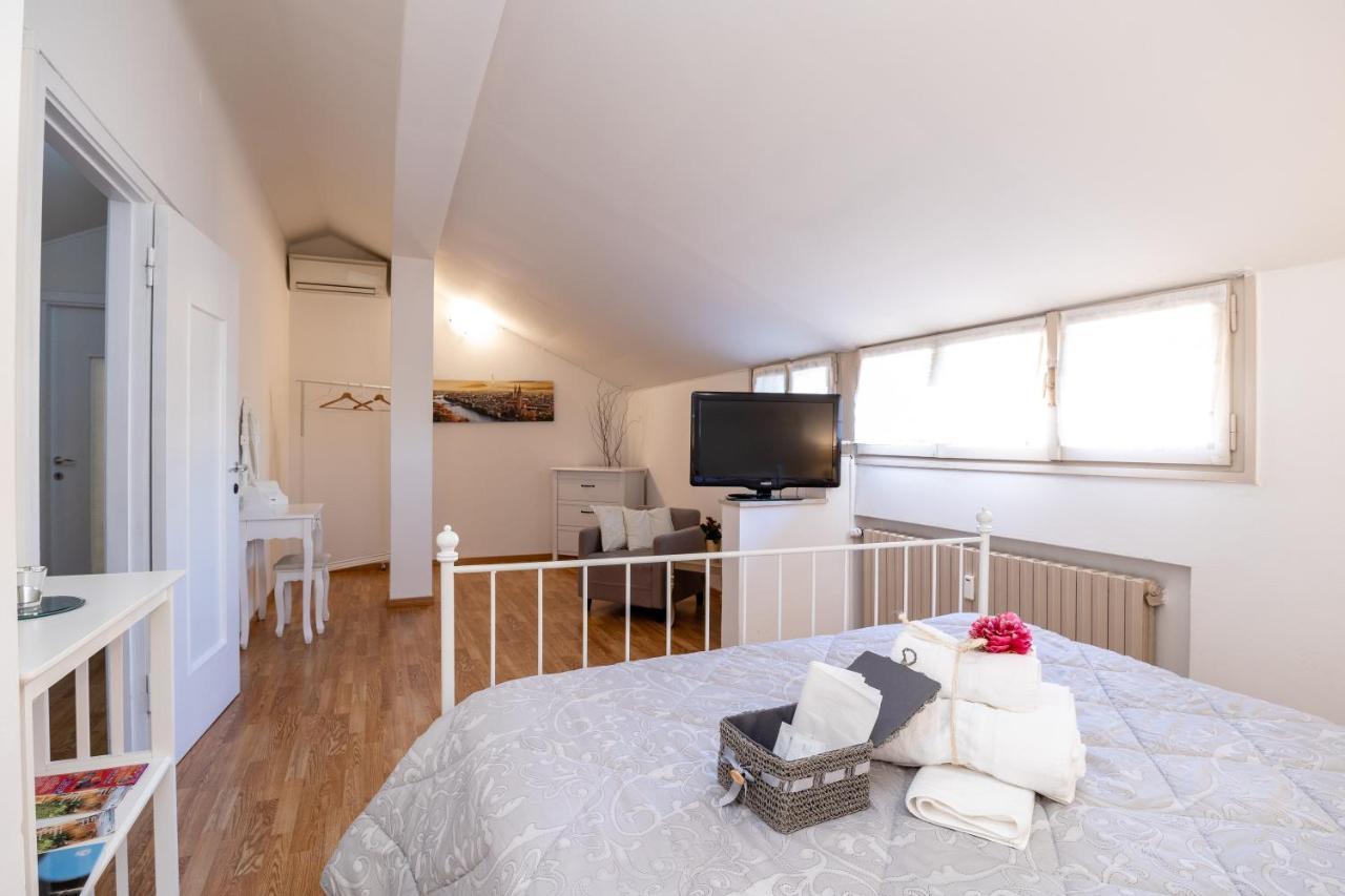 Attico Quarto Di Luna Verona Exterior foto